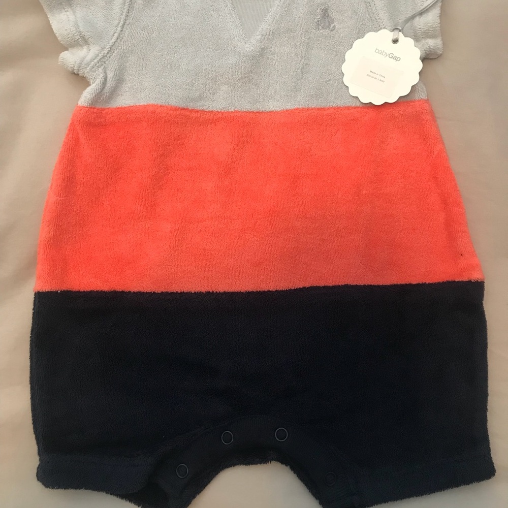 New Baby GAP one piece terry cloth bodysuit (boys)
